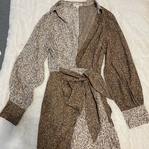Women’s size medium dress, new without tags